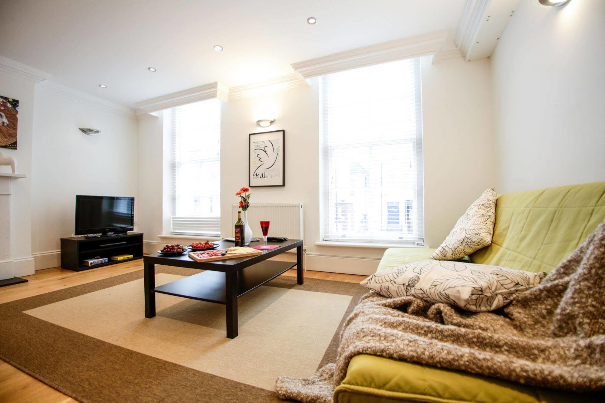 Park Views Apartments London Ngoại thất bức ảnh